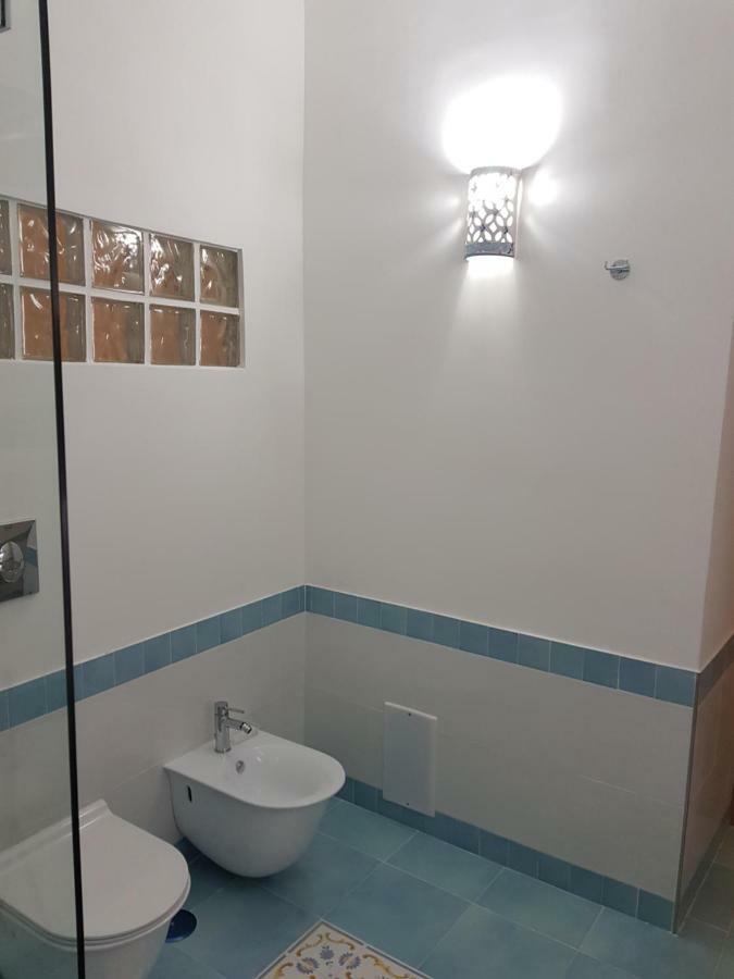 Residence San Mattia Napoli Bagian luar foto