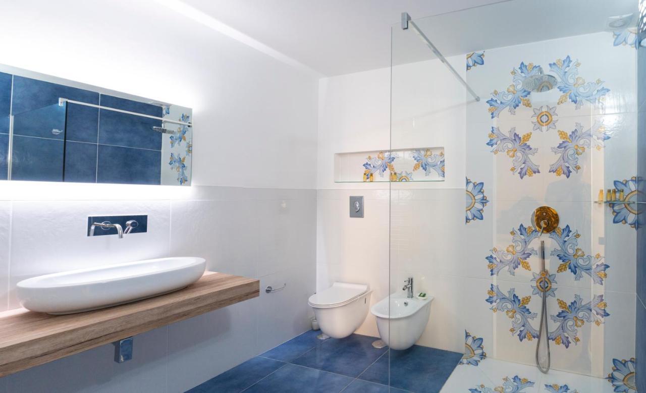Residence San Mattia Napoli Bagian luar foto